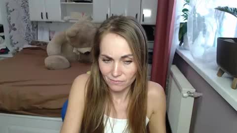 Snapshot of 69sexysecret691984 chatting on February 26, 2025, 9:42 am 69sexysecret691984 online show from February 26, 2025, 9:42 am