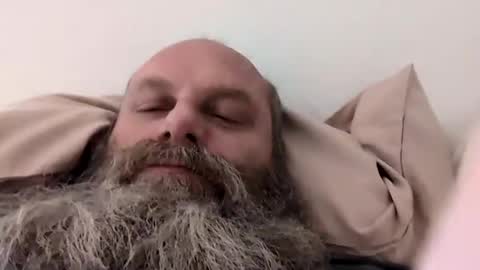 69singledad79 online show from February 4, 2025, 4:08 pm