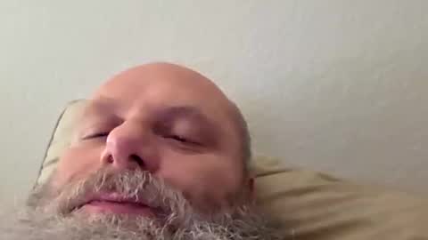 69singledad79 online show from September 26, 2025, 8:02 pm