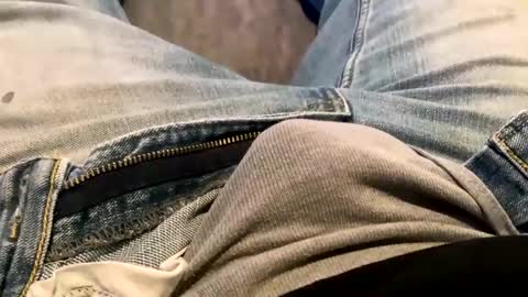 Snapshot of 6inchboytoy chatting on January 15, 2025, 12:15 pm 6inchboytoy online show from January 15, 2025, 12:15 pm