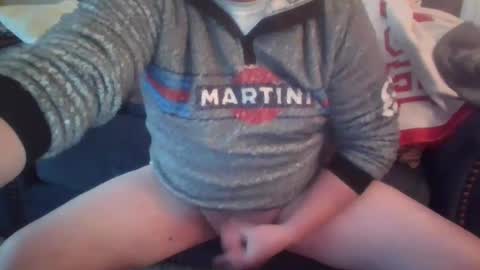 Snapshot of 72funguy71 chatting on December 22, 2024, 10:15 pm 72funguy71 online show from December 22, 2024, 10:15 pm