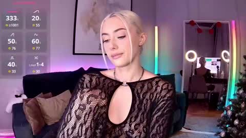 Snapshot of 7loren_wood7 chatting on December 27, 2024, 3:04 pm Loren Wood online show from December 27, 2024, 3:04 pm