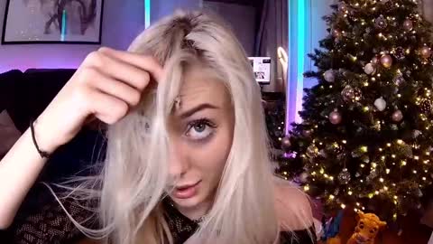 Snapshot of 7loren_wood7 chatting on January 10, 2025, 5:56 pm Loren Wood online show from January 10, 2025, 5:56 pm