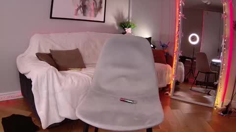 Snapshot of 7loren_wood7 chatting on February 25, 2025, 5:58 pm Loren Wood online show from February 25, 2025, 5:58 pm