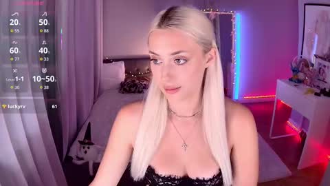 Snapshot of 7loren_wood7 chatting on November 22, 2025, 3:33 pm Loren Wood online show from November 22, 2025, 3:33 pm