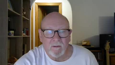 Snapshot of 7thsojourn chatting on December 7, 2024, 8:38 pm Papi online show from December 7, 2024, 8:38 pm