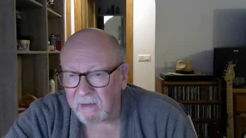 Snapshot of 7thsojourn chatting on December 8, 2024, 6:17 pm Papi online show from December 8, 2024, 6:17 pm