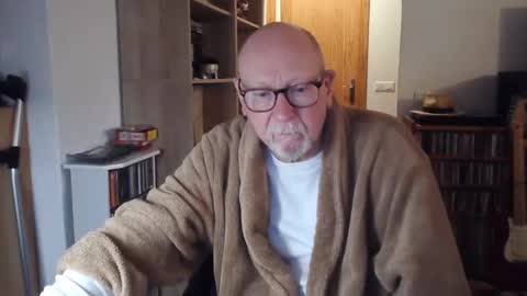 Snapshot of 7thsojourn chatting on February 5, 2025, 5:31 pm Papi online show from February 5, 2025, 5:31 pm