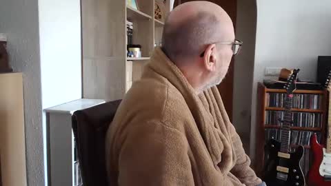 Snapshot of 7thsojourn chatting on February 28, 2025, 11:25 am Papi online show from February 28, 2025, 11:25 am