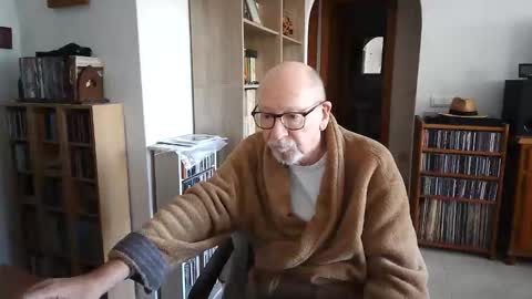 Snapshot of 7thsojourn chatting on November 23, 2025, 10:04 am Papi online show from November 23, 2025, 10:04 am