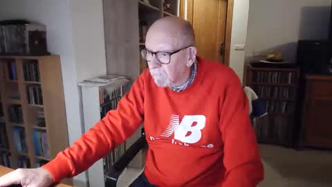 Snapshot of 7thsojourn chatting on November 26, 2025, 5:25 pm Papi online show from November 26, 2025, 5:25 pm