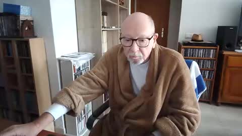 Snapshot of 7thsojourn chatting on November 30, 2025, 9:57 am Papi online show from November 30, 2025, 9:57 am