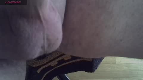 Maximilian Max online show from November 15, 2025, 10:12 am