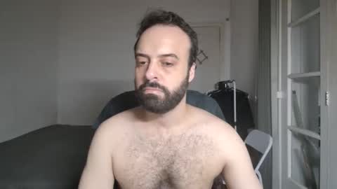 88chased online show from December 16, 2025, 7:57 am