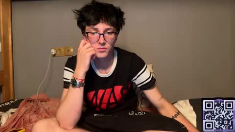 Phillip online show from October 16, 2025, 10:55 pm