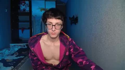 Phillip online show from December 2, 2025, 7:03 am