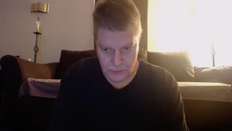 Snapshot of 989guy chatting on November 12, 2025, 2:12 am 989guy online show from November 12, 2025, 2:12 am