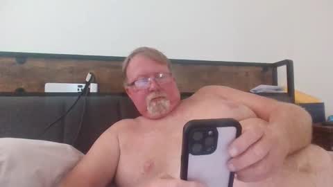 9gecko696969 online show from October 28, 2025, 4:09 pm