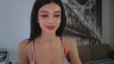 Snapshot of 9west chatting on September 13, 2025, 11:32 am KARINA online show from September 13, 2025, 11:32 am