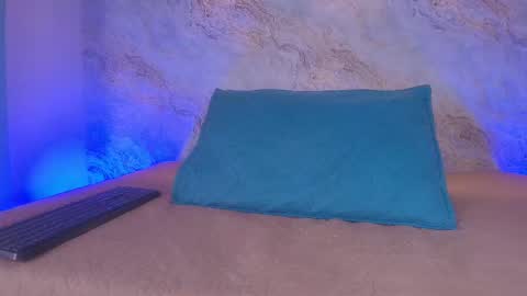  abby rouss online show from November 14, 2025, 3:05 am