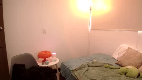 Snapshot of _abbyyyy_ chatting on October 7, 2025, 6:16 pm abby 3 online show from October 7, 2025, 6:16 pm