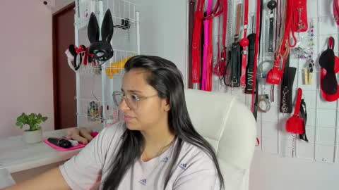 Adahara online show from November 22, 2025, 4:11 am