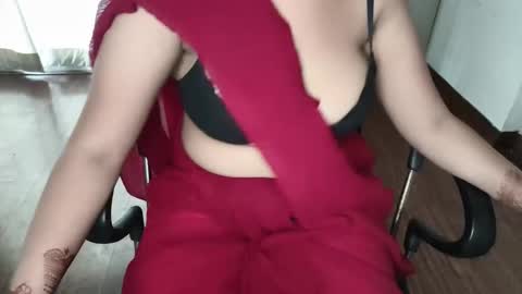 Snapshot of _aleena_ chatting on October 13, 2025, 6:57 am _aleena_ online show from October 13, 2025, 6:57 am