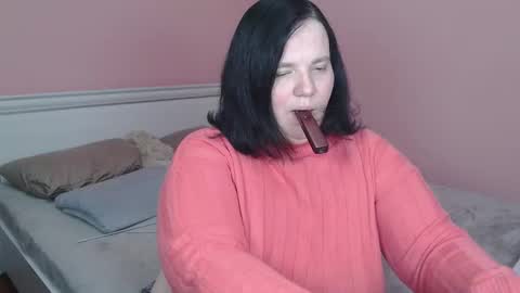 Snapshot of _alexandra_ray_ chatting on November 14, 2025, 8:13 am _alexandra_ray_ online show from November 14, 2025, 8:13 am