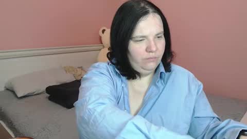 Snapshot of _alexandra_ray_ chatting on November 19, 2025, 5:40 am _alexandra_ray_ online show from November 19, 2025, 5:40 am