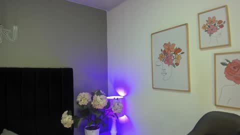 Snapshot of _aliice_1 chatting on December 11, 2024, 7:46 pm  Alice  online show from December 11, 2024, 7:46 pm