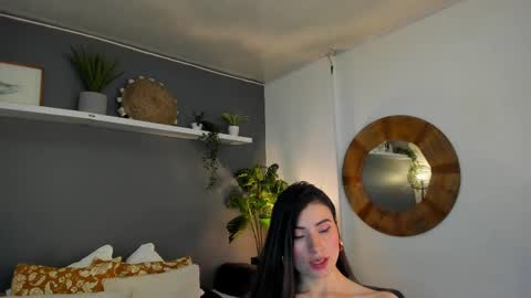 Snapshot of _aliice_1 chatting on February 21, 2025, 10:48 pm  Alice  online show from February 21, 2025, 10:48 pm