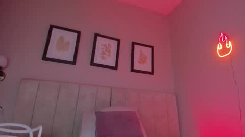 Hii I m Alison   online show from November 11, 2025, 11:32 am