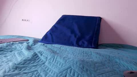 Any online show from November 5, 2025, 7:36 pm