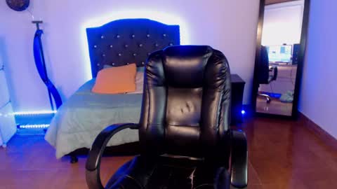 Snapshot of _anne_hot chatting on December 17, 2024, 7:48 pm Anne online show from December 17, 2024, 7:48 pm