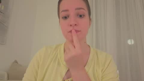 Anna online show from October 24, 2025, 8:16 pm