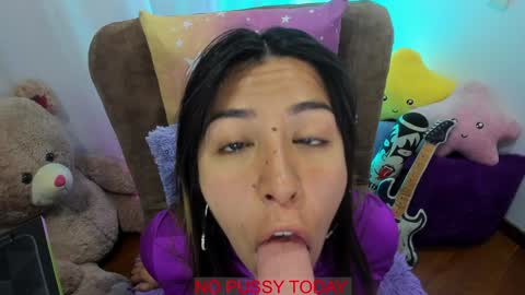 _antonella_dreams online show from January 12, 2025, 10:43 pm