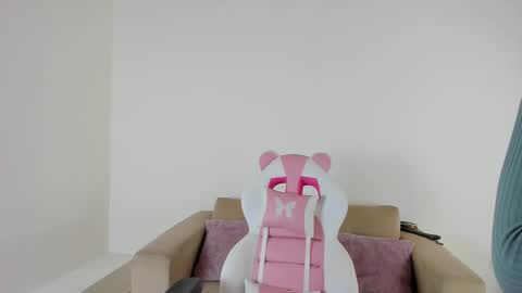 Snapshot of _april_smith_ chatting on March 3, 2025, 1:09 pm online show from March 3, 2025, 1:09 pm