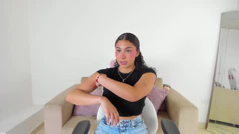 Snapshot of _april_smith_ chatting on March 4, 2025, 1:06 pm online show from March 4, 2025, 1:06 pm