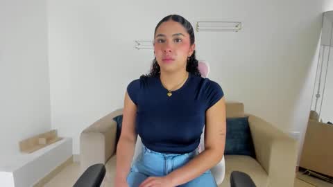 Snapshot of _april_smith_ chatting on September 19, 2025, 12:17 pm online show from September 19, 2025, 12:17 pm