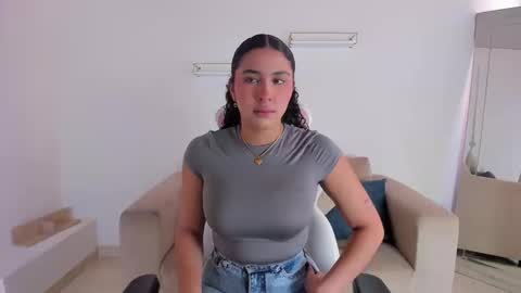 Snapshot of _april_smith_ chatting on September 22, 2025, 1:35 pm online show from September 22, 2025, 1:35 pm