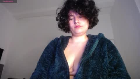 atenea online show from January 24, 2025, 1:45 am