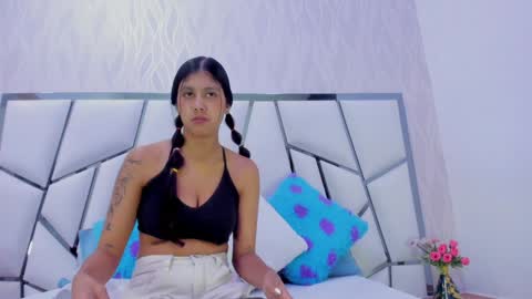 Snapshot of _aurora18 chatting on January 12, 2025, 3:07 am Aura online show from January 12, 2025, 3:07 am