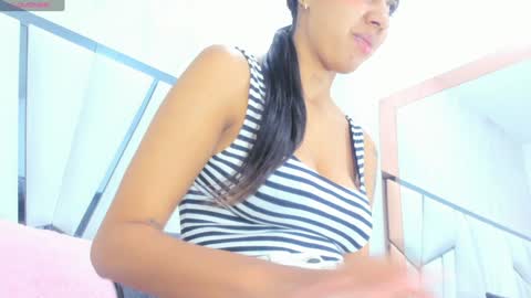 Snapshot of _aurora18 chatting on February 6, 2025, 3:06 am Aura online show from February 6, 2025, 3:06 am