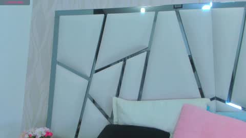 Snapshot of _aurora18 chatting on February 9, 2025, 3:11 am Aura online show from February 9, 2025, 3:11 am