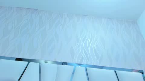 Snapshot of _aurora18 chatting on February 9, 2025, 6:11 am Aura online show from February 9, 2025, 6:11 am