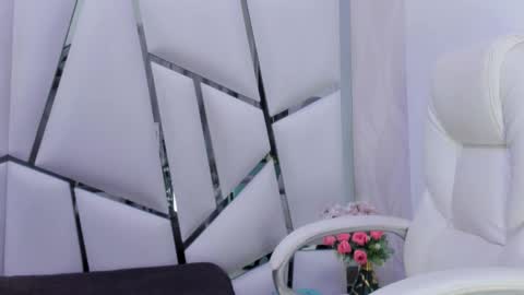 Snapshot of _aurora18 chatting on March 9, 2025, 6:50 am Aura online show from March 9, 2025, 6:50 am