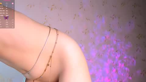 Snapshot of _b_a_n_s_h_e_e_ chatting on September 15, 2025, 9:59 pm Emily - BLONDE Jennifer - RED hair online show from September 15, 2025, 9:59 pm