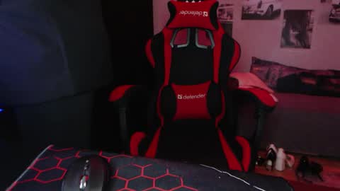 Tiffany online show from October 9, 2025, 12:19 am