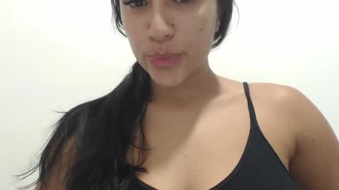 Snapshot of _bella_angel chatting on September 26, 2025, 2:59 am Mar online show from September 26, 2025, 2:59 am