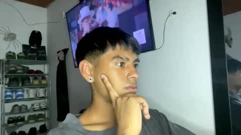 _billowy_ online show from November 17, 2025, 10:26 pm